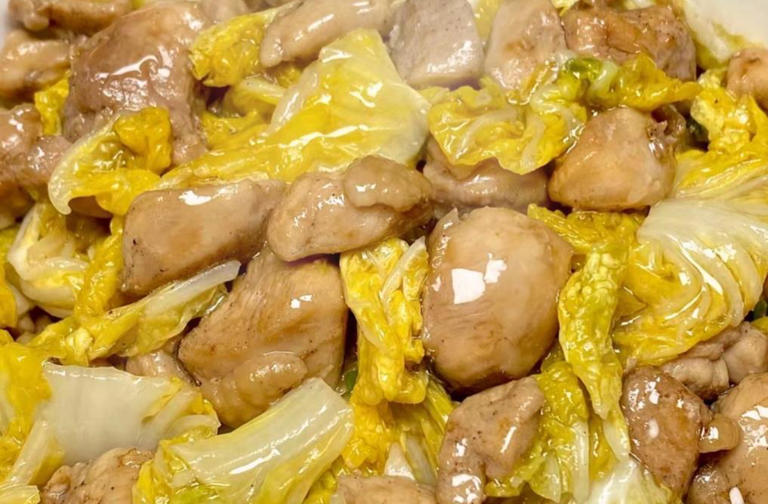 夏天闷热食欲差，适合多吃八道荤素菜，提升食欲，增强体质身体棒