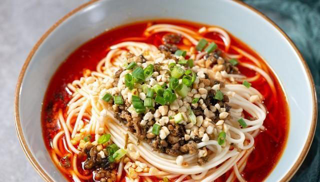 中国最有名的十种面条，我吃过八种，太香了