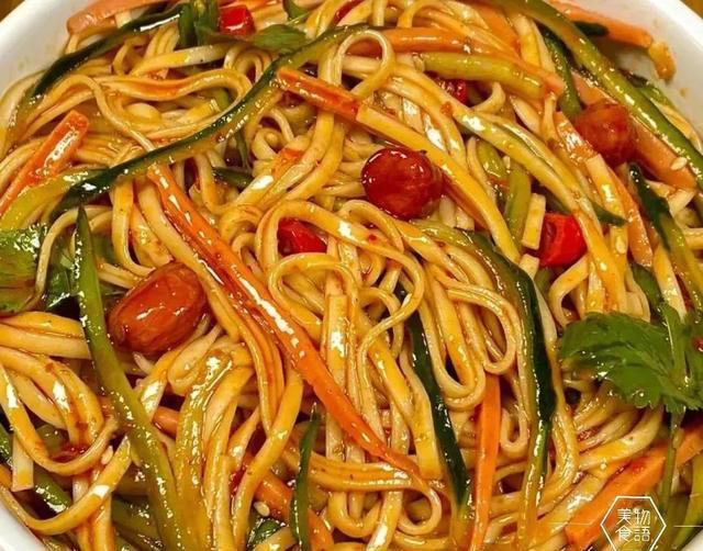 天气炎热，推荐6种夏天拌面，好吃下饭开胃解馋，让你爱上吃面条