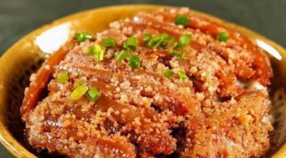 粉蒸肉总油腻不入味？多做2步关键技巧，香软到全家抢着吃