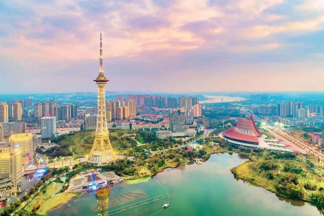 假期去了趟湖南长沙、常德、株洲。最不值得去的就是株洲