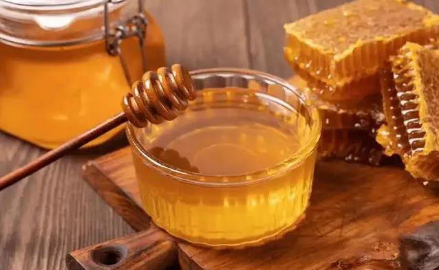 每周吃两次猪肝，脸色暗黄全改善，你还在嫌它腥？