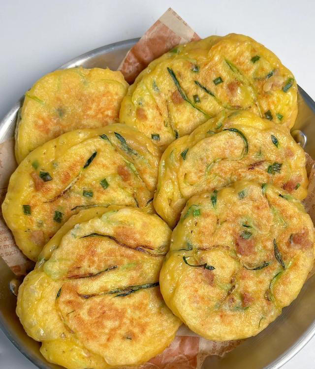 懒人发面饼10分钟搞定，蓬松香软超美味，这饼我能炫一辈子