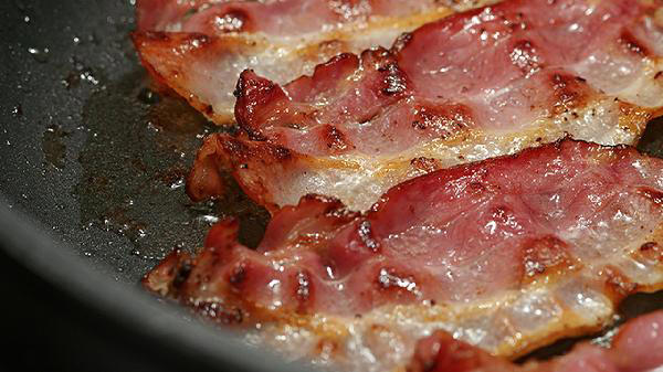 什么肉最不健康呢？是腊肉吗？提醒：这3类肉尽量少吃或不吃