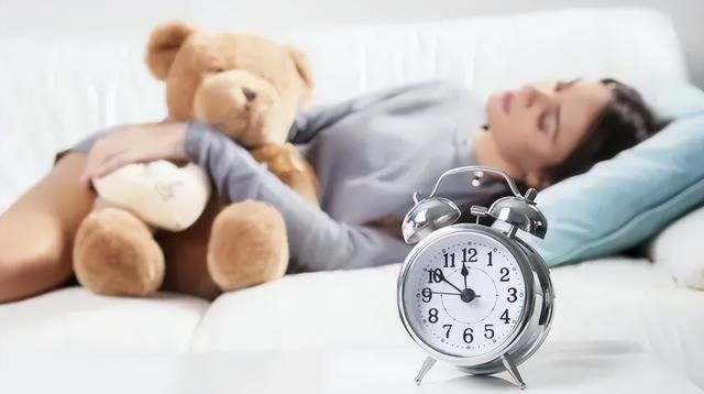 午睡或会影响寿命？医生忠告：过了55岁，牢记午睡时“3远离”