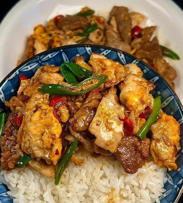 鸡蛋炒肉，清新爽口，开胃下饭，味道比外面的还好吃