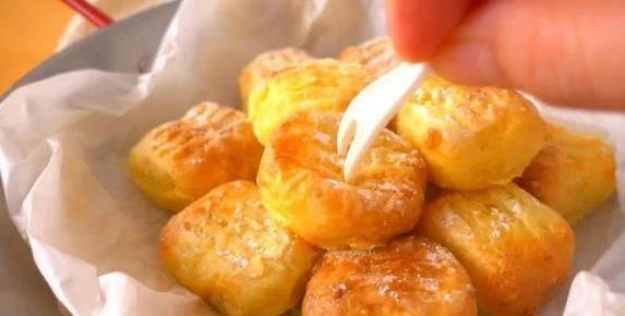 外酥里嫩媲美薯饼，无油健康做法揭秘，你家也能做！