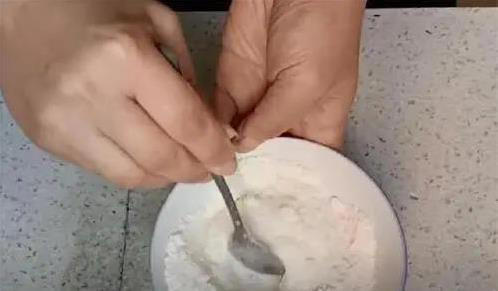 简单食材变美食，油炸糕外酥里嫩，你家也能一学就成？