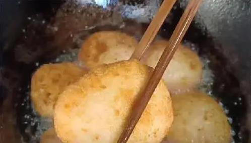 简单食材变美食，油炸糕外酥里嫩，你家也能一学就成？