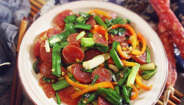 失眠多是“肝火旺”，建议多吃这8个菜，养肝下火，有助于睡眠