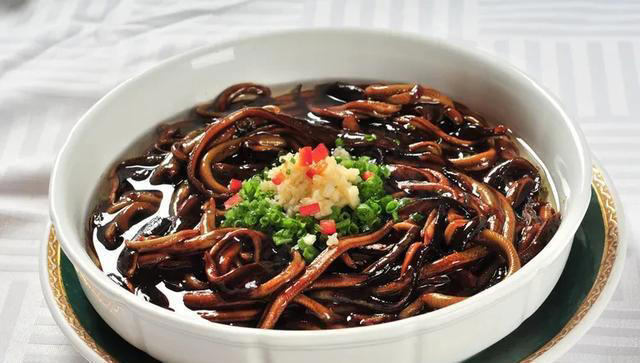 失眠多是“肝火旺”，建议多吃这8个菜，养肝下火，有助于睡眠