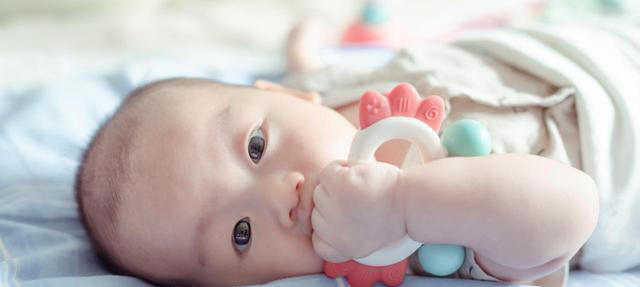 从小睡枕头和不睡枕头的孩子，长大后有什么差别？家长要及早了解