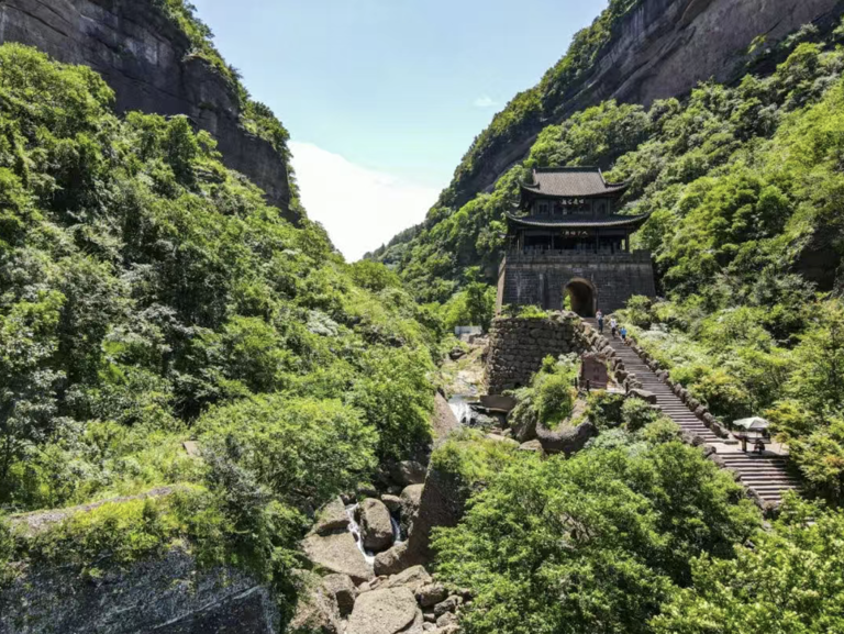 人这一辈子一定要去一次四川！这才是四川最美最值得去的10个地方