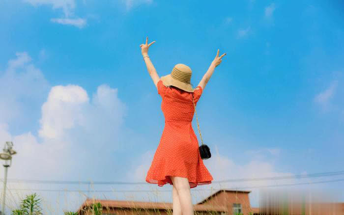 解锁背影照的8种拍法，不想露脸拍美照，就要这么拍