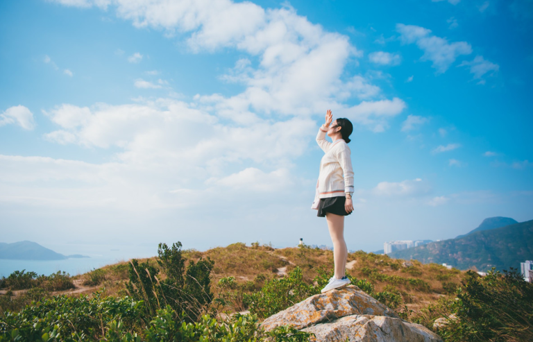 真正决定一个人能走多远的，不是智力，而是心力