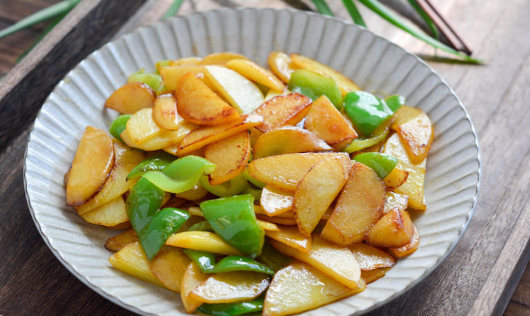 这菜含钾量是香蕉的2倍，三伏天多吃，有劲有精神，4种做法不重样