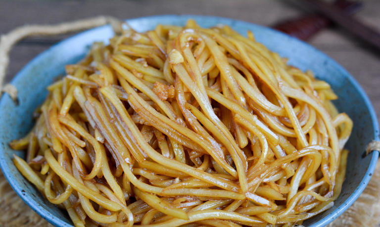 这菜含钾量是香蕉的2倍，三伏天多吃，有劲有精神，4种做法不重样