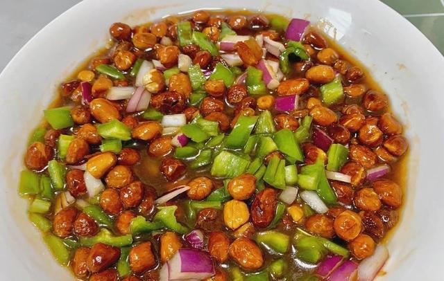 心脏决定寿命！建议中老年：生活别太节俭，8种护心食物该吃就吃