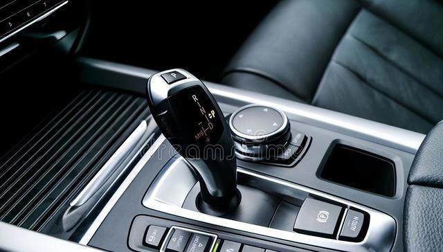 自动挡热车，挂P挡还是N挡？别等到拉缸才后悔！有车没车多看看