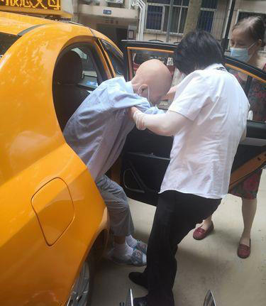 我把轿车换成SUV后，总感觉被人给骗了，轿车这些缺点太明显了