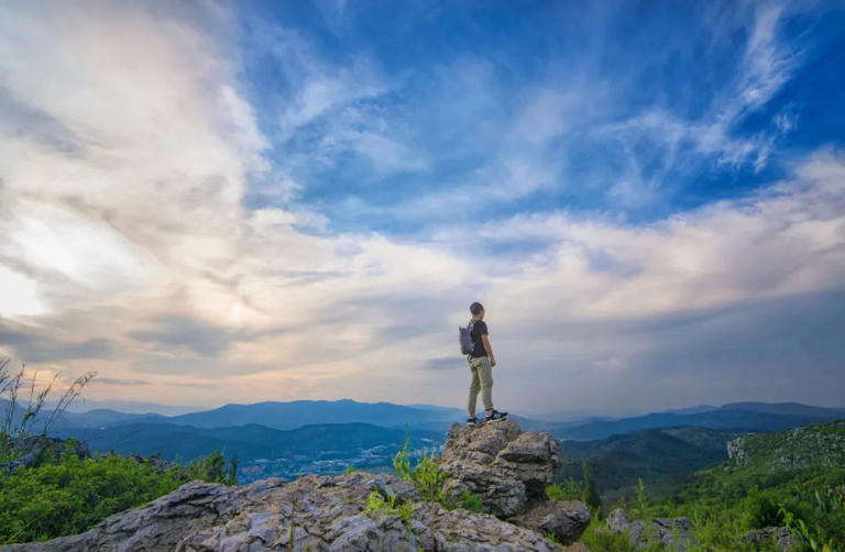 人到中年，少诉苦，向内求