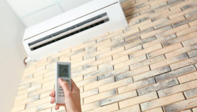 空调开28度，一晚上会消耗多少电？师傅终于说出实话，多亏提醒