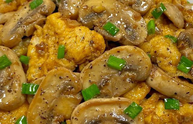 大鱼大肉吃腻了，可以尝试一下八种荤素菜，清爽好吃，健康不油腻