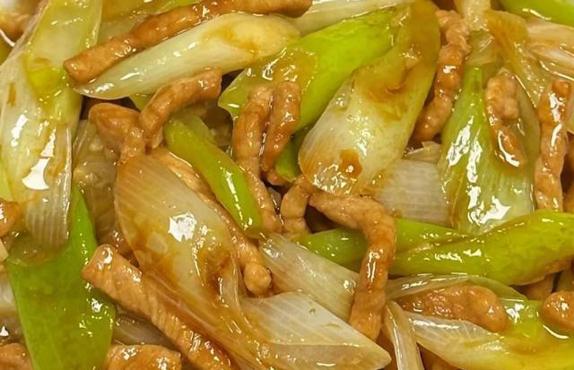 大鱼大肉吃腻了，可以尝试一下八种荤素菜，清爽好吃，健康不油腻