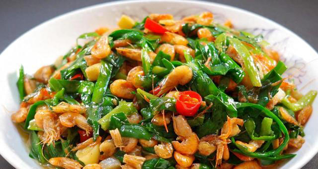 夏天少吃绿豆西瓜，多吃这五种菜，去湿寒，三伏天不受苦