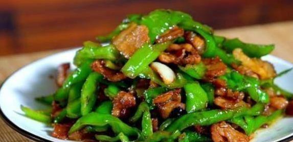 辣椒炒肉的秘密顺序，3分钟学会正宗做法，香辣到停不了筷