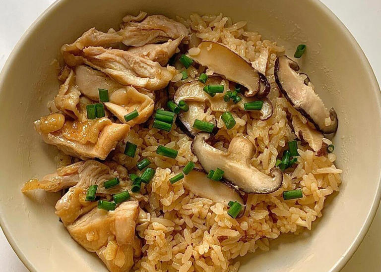 三伏天太热不想炒菜，就做这6种懒人拌饭，有荤有素，好吃又营养