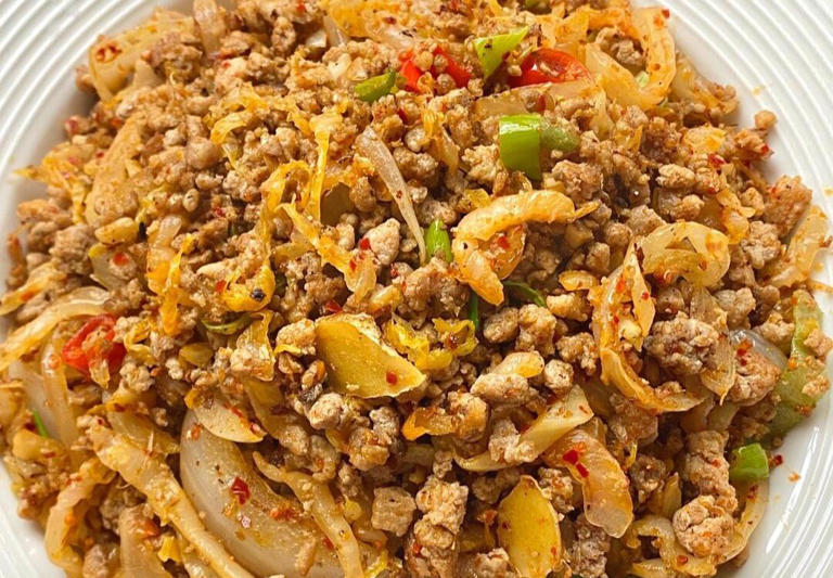 三伏天太热不想炒菜，就做这6种懒人拌饭，有荤有素，好吃又营养