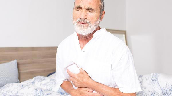 脂肪肝患者三不吃，尤其是最后一样，肝脏负担直线上升