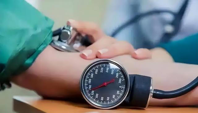 专家研究发现：血压没超这个值，不用太担心，该吃吃该睡睡！