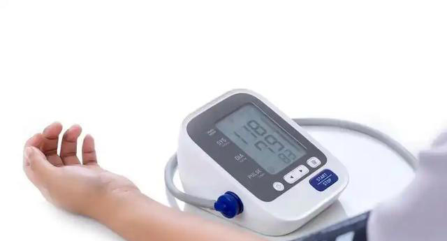 专家研究发现：血压没超这个值，不用太担心，该吃吃该睡睡！