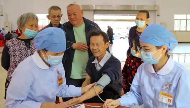 劝告：肝脏欠佳的人，无论有无治疗，4类食物要多吃，养护肝功能