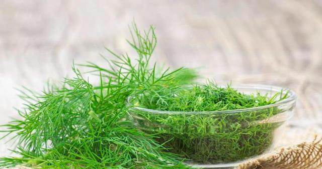 医生提醒：4种青菜高血压要少吃，小心让血压上涨，喜欢也要注意