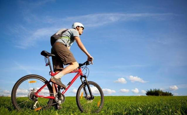 血糖飙升真凶现身，管好糖尿病，这3种家常食物要少吃