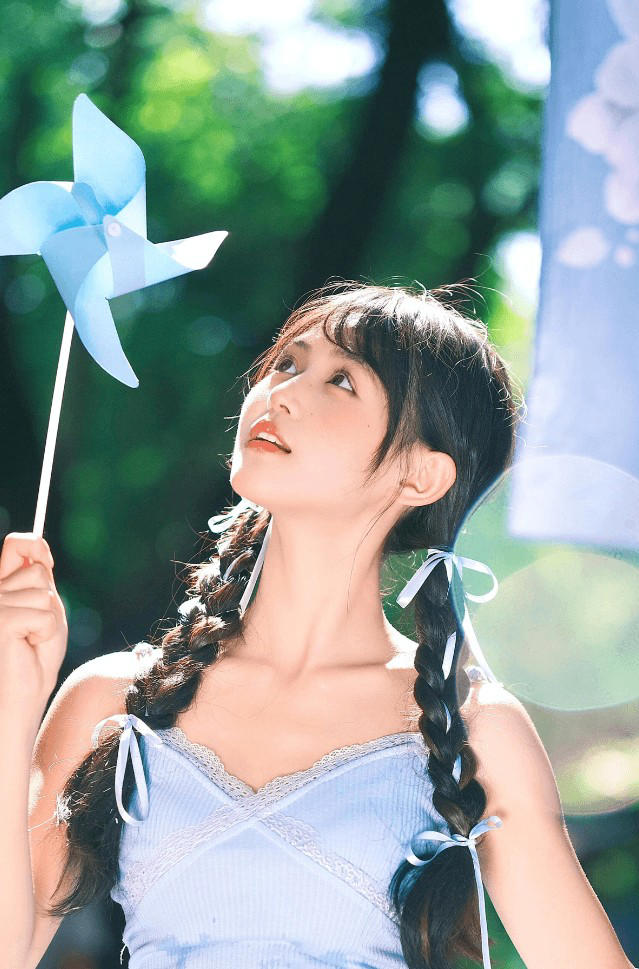 判断你适合淡妆还是浓妆？