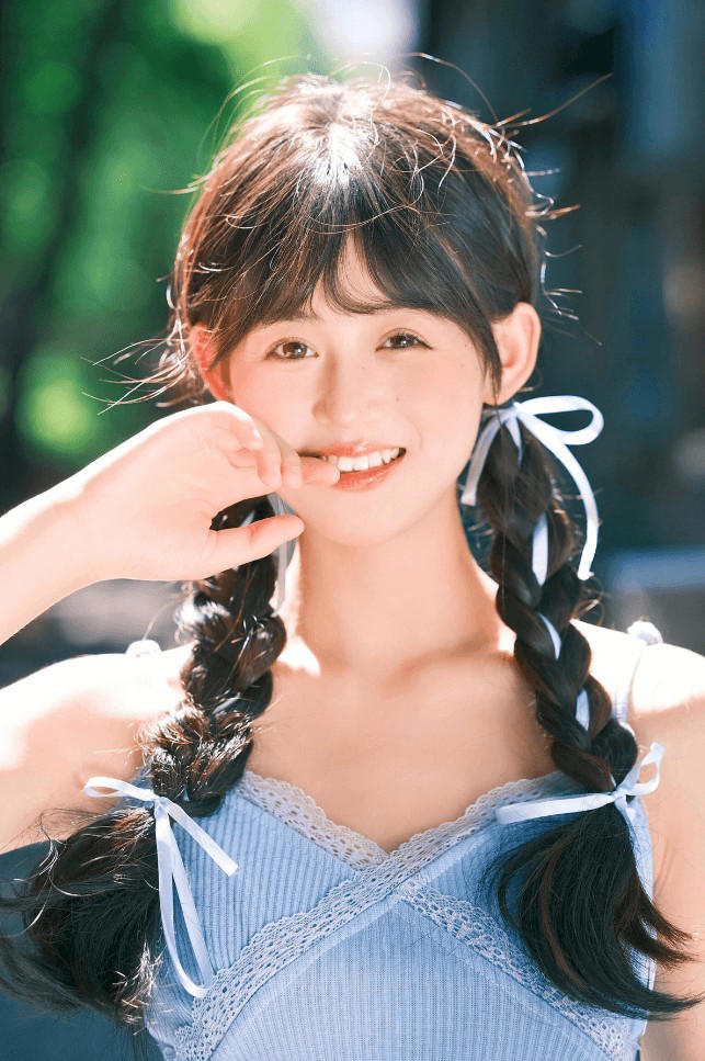 判断你适合淡妆还是浓妆？