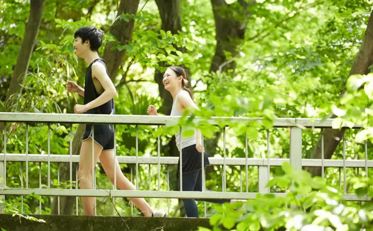 走路和跑步，哪个更延寿，对血管更好？答案令人意外