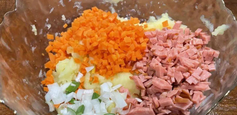 土豆饼这样做法太好吃了，香甜软糯又酥脆，出锅直流口水，真美味