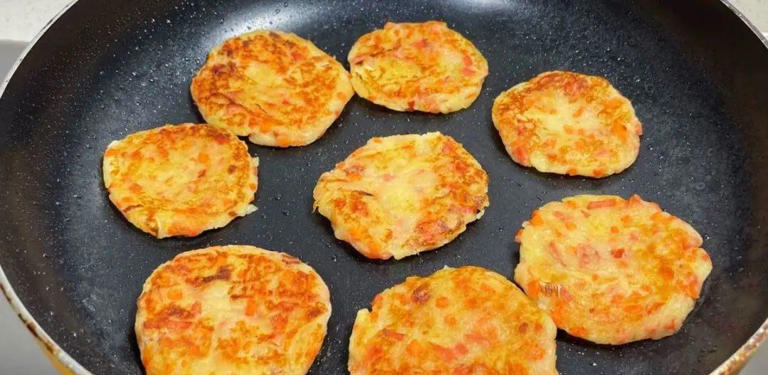 土豆饼这样做法太好吃了，香甜软糯又酥脆，出锅直流口水，真美味