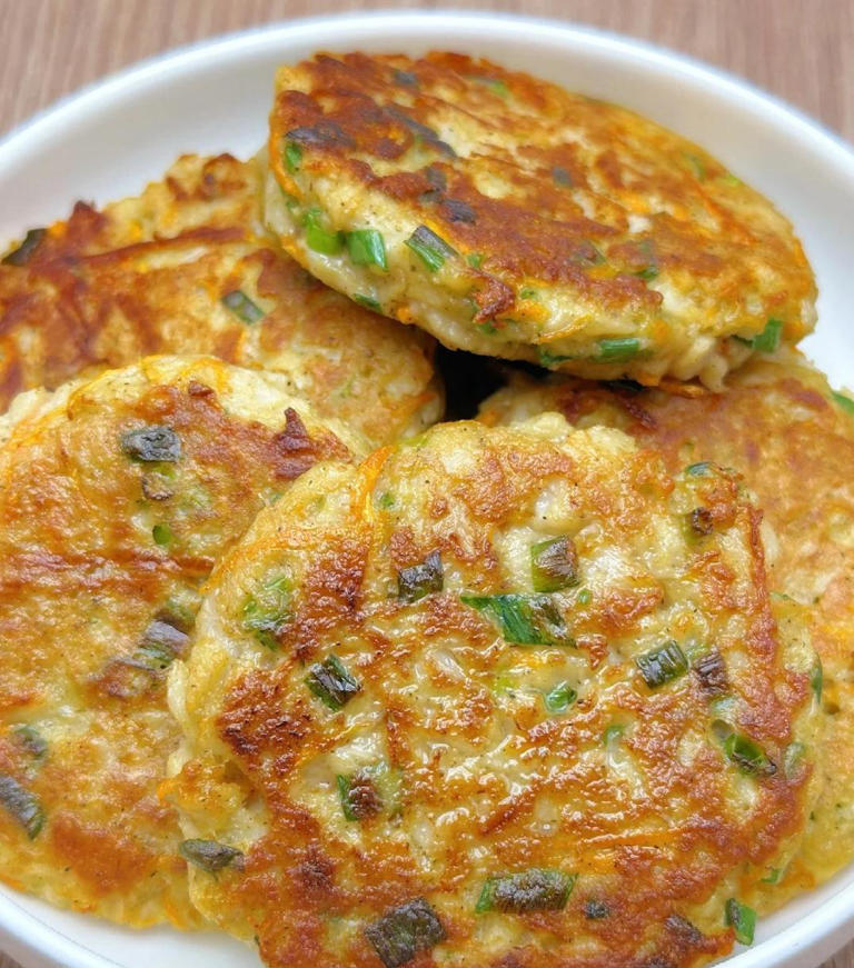 莲藕别总炒着吃，试试这样做，外酥里糯，做法简单，10分钟就搞定