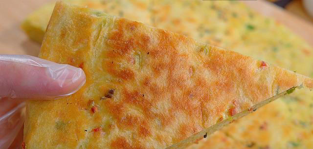 比包子油条还香的葱花饼，教你懒人做法，暄软咸香，营养又好吃