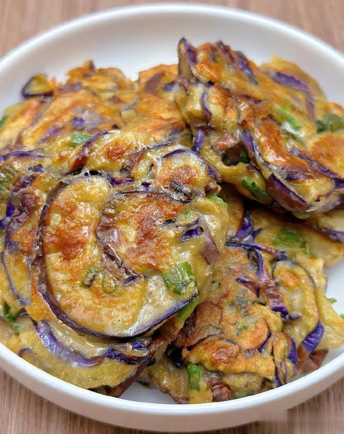 只要家里有茄子，我就会做这个，巨香巨好吃