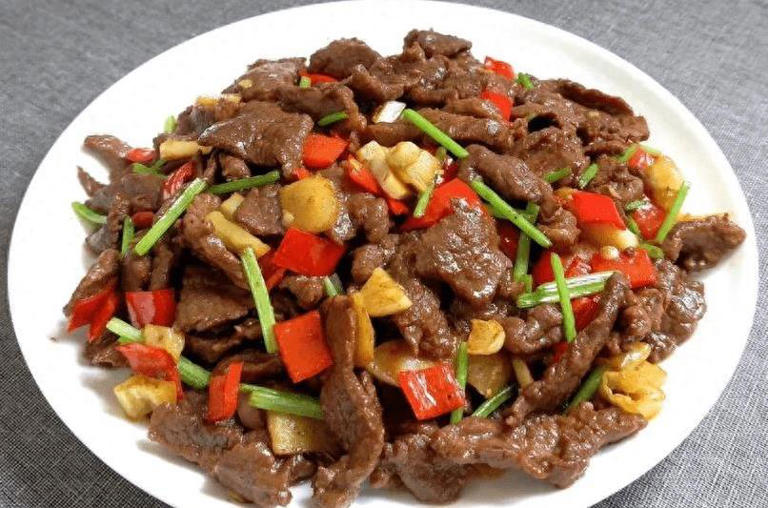 牛肉炒出嫩滑香，银耳清爽又养颜，5道家常菜吃出健康好心情