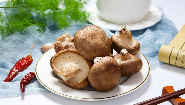 它嘌呤是猪肉42倍！尿酸高的人尽量少吃