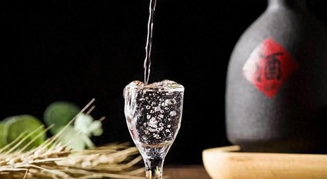 男性喝酒后，若频繁出现4种现象，说明已不适合喝酒，赶紧戒了吧