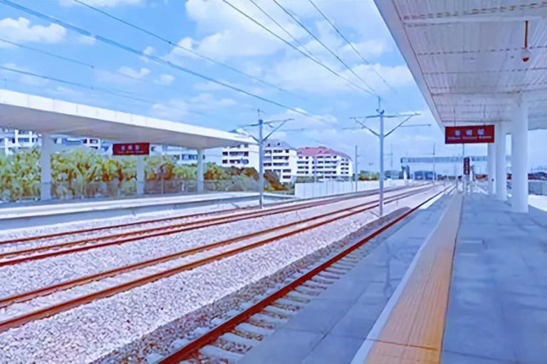 能让男人记挂一生的，往往是给过他这两种感觉的女人